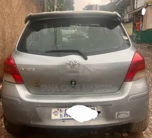 Toyota Yaris 2008 Gray