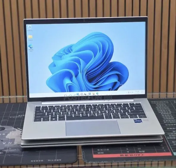 New Laptop HP EliteBook 840 G9 16GB Intel Core i7 SSD 512GB