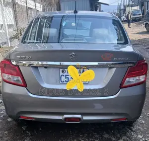Suzuki Dzire 2022 Silver