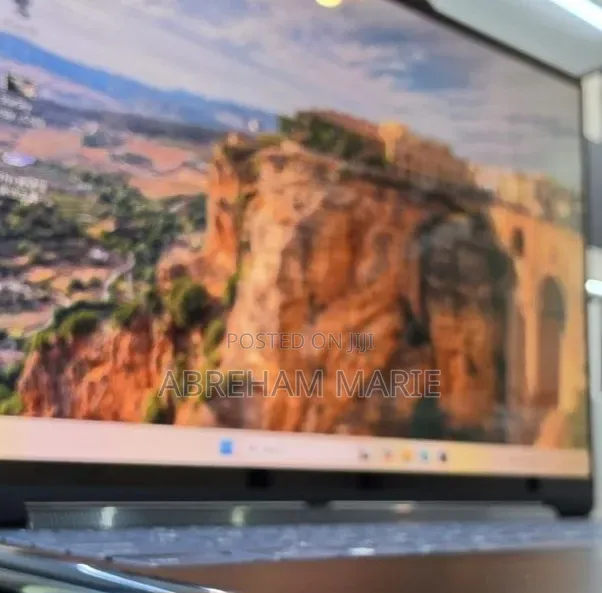 New Laptop Lenovo Yoga 9 16GB Intel Core Ultra 7 SSD 1T