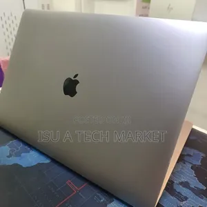 New Laptop Apple MacBook Pro 2019 16GB Intel Core i9 SSD 512GB