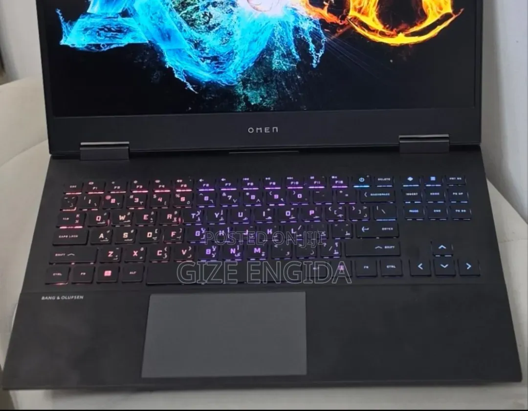 New Laptop HP Omen 15 16GB AMD Ryzen 5 SSD 512GB