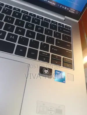 New Laptop HP EliteBook 830 G9 16GB Intel Core i5 SSD 512GB