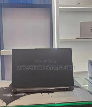 Laptop MSI Cyborg 15 16GB Intel Core i7 SSD 1T