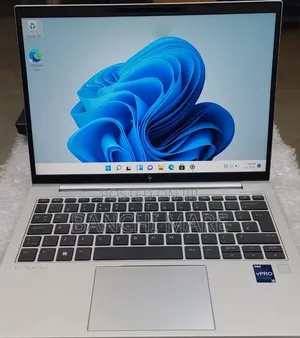 New Laptop HP EliteBook 830 G9 16GB Intel Core i5 SSD 512GB