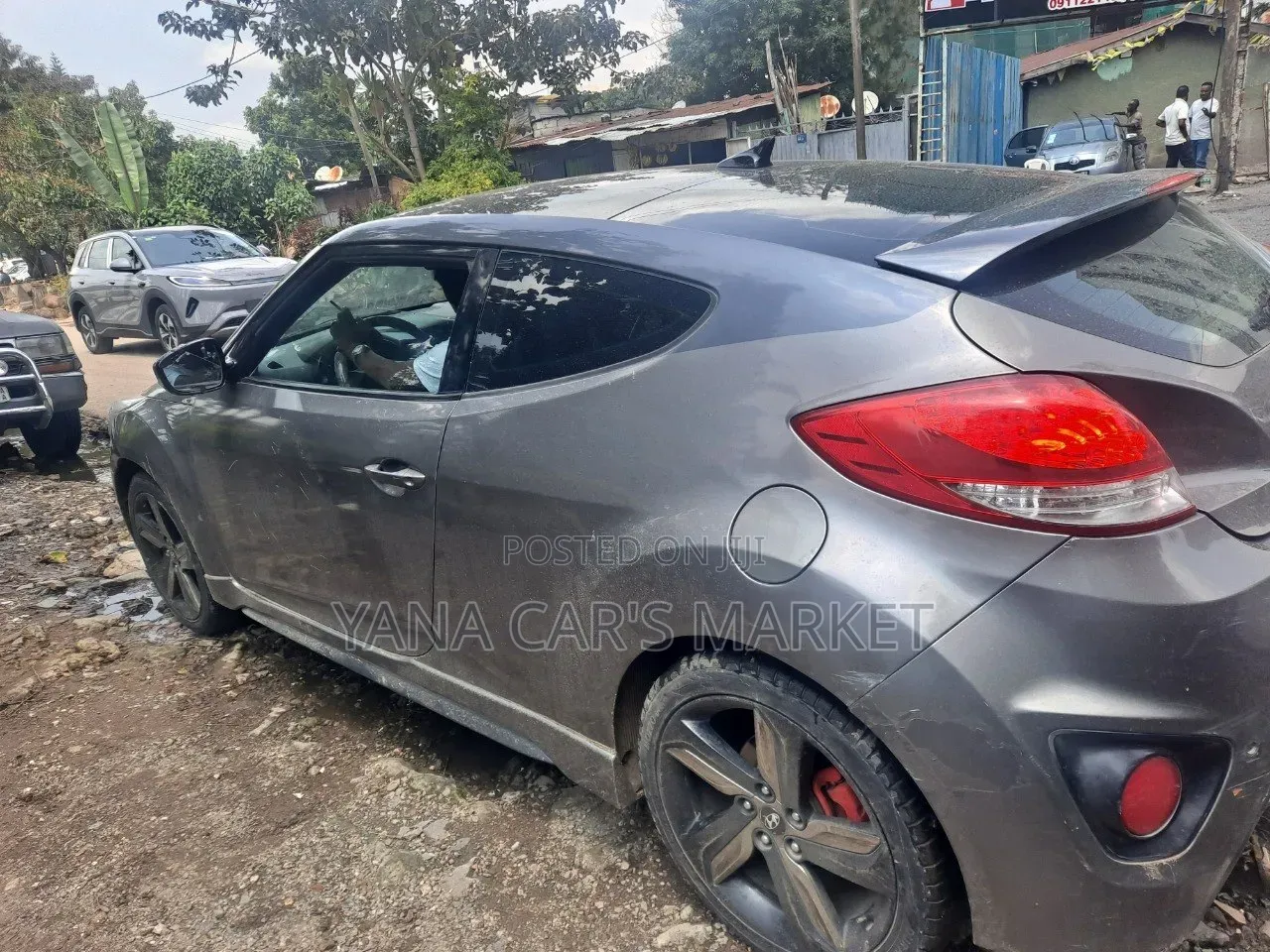 Hyundai Veloster 2013