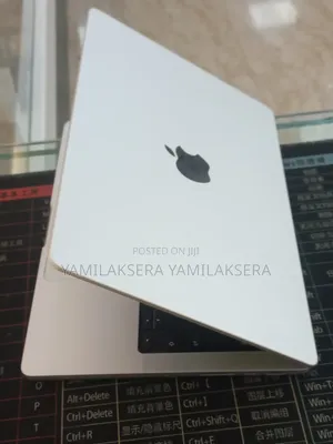 New Laptop Apple MacBook Pro 2024 M4 16GB Apple M4 SSD 512GB