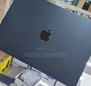 New Laptop Apple MacBook Air 2025 M4 16GB Apple M4 SSD 256GB