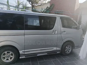 Toyota HiAce 2007 Grey