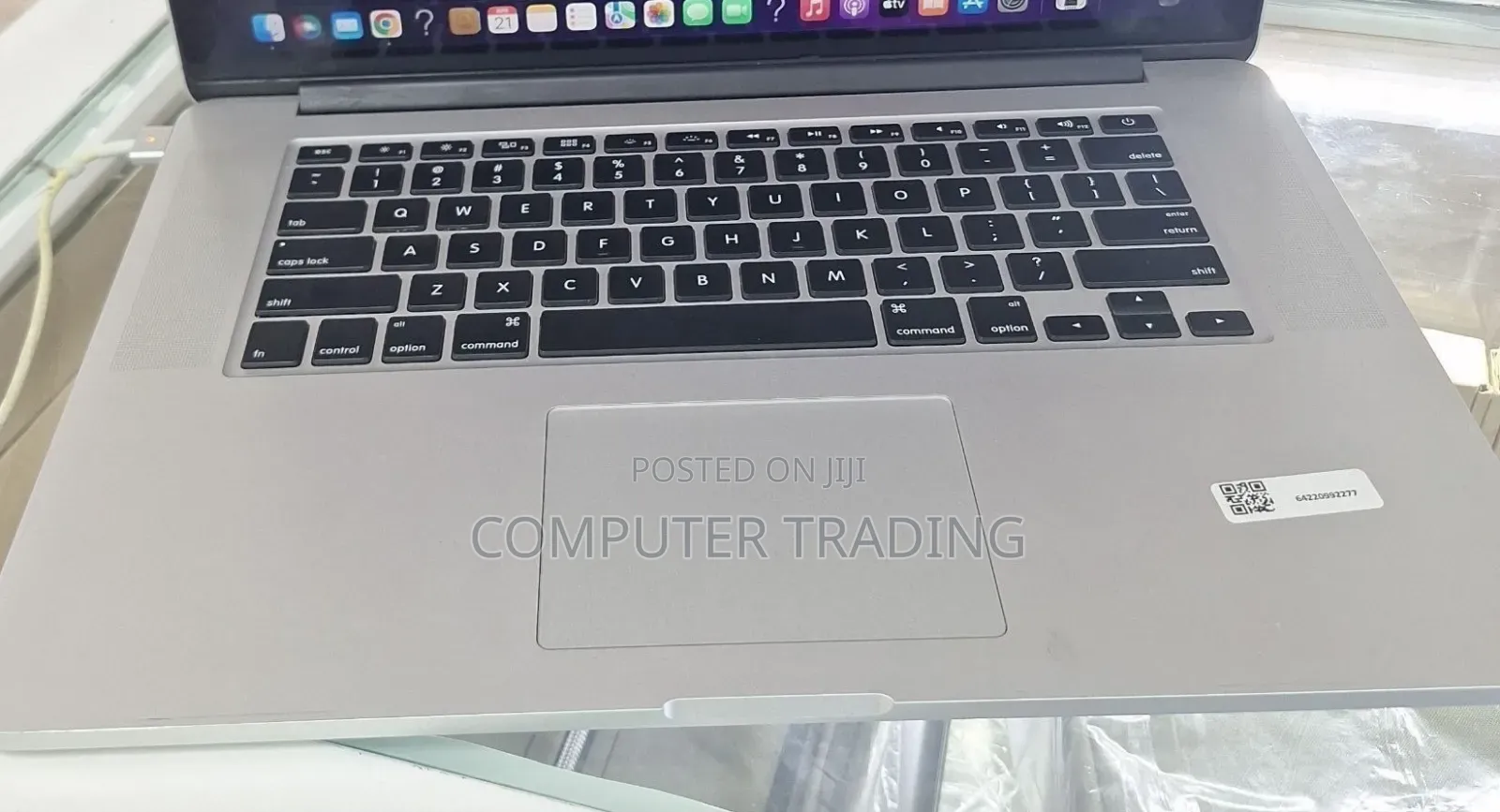 New Laptop Apple MacBook Pro 2015 16GB Intel Core i7 SSD 256GB