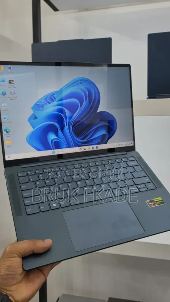 New Laptop Lenovo ThinkPad Yoga 16GB Intel Core i7 SSD 512GB