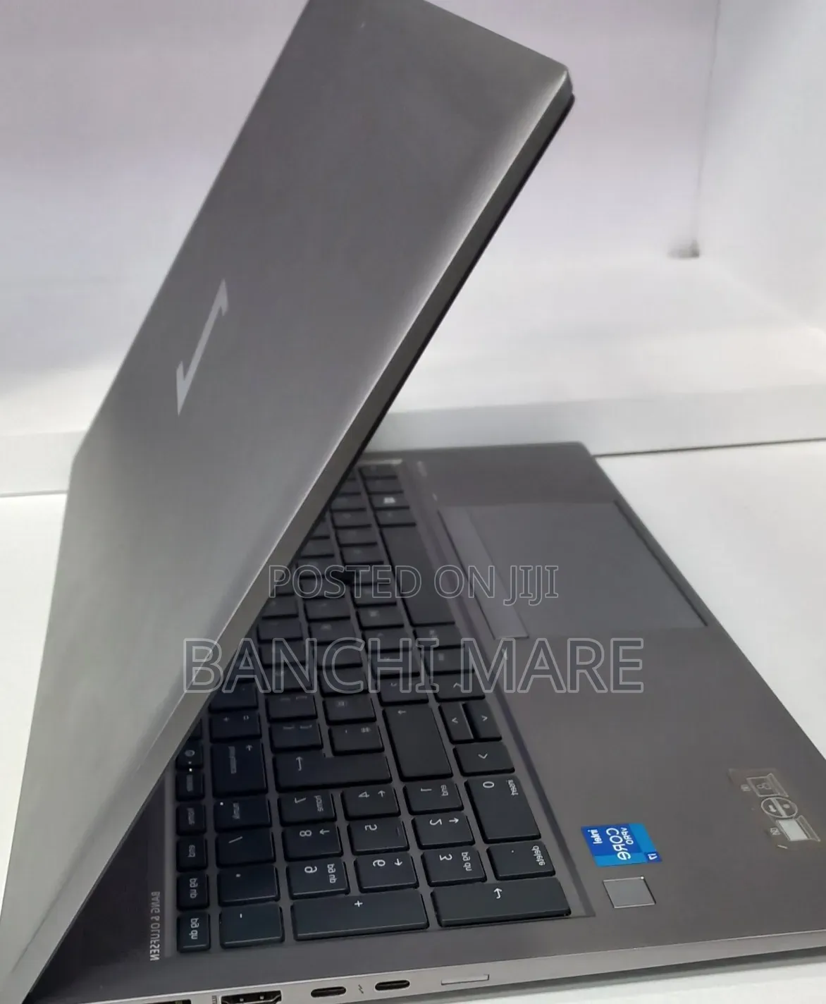 New Laptop HP ZBook Firefly G8 16GB Intel Core i7 SSD 512GB