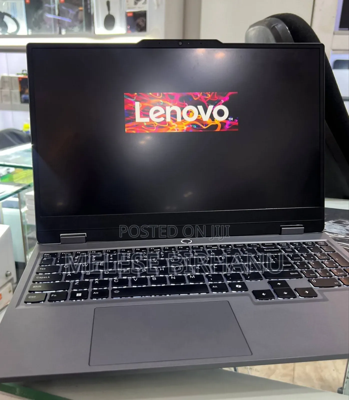 New Laptop Lenovo LOQ 15IRH8 16GB AMD Ryzen 5 SSD 512GB