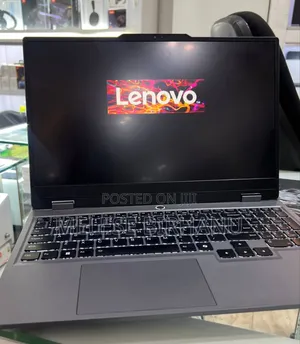 New Laptop Lenovo LOQ 15IRH8 16GB AMD Ryzen 5 SSD 512GB