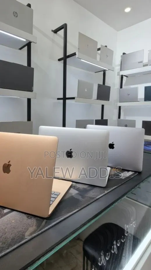 New Laptop Apple MacBook Air 2020 M1 8GB Apple M1 SSD 256GB