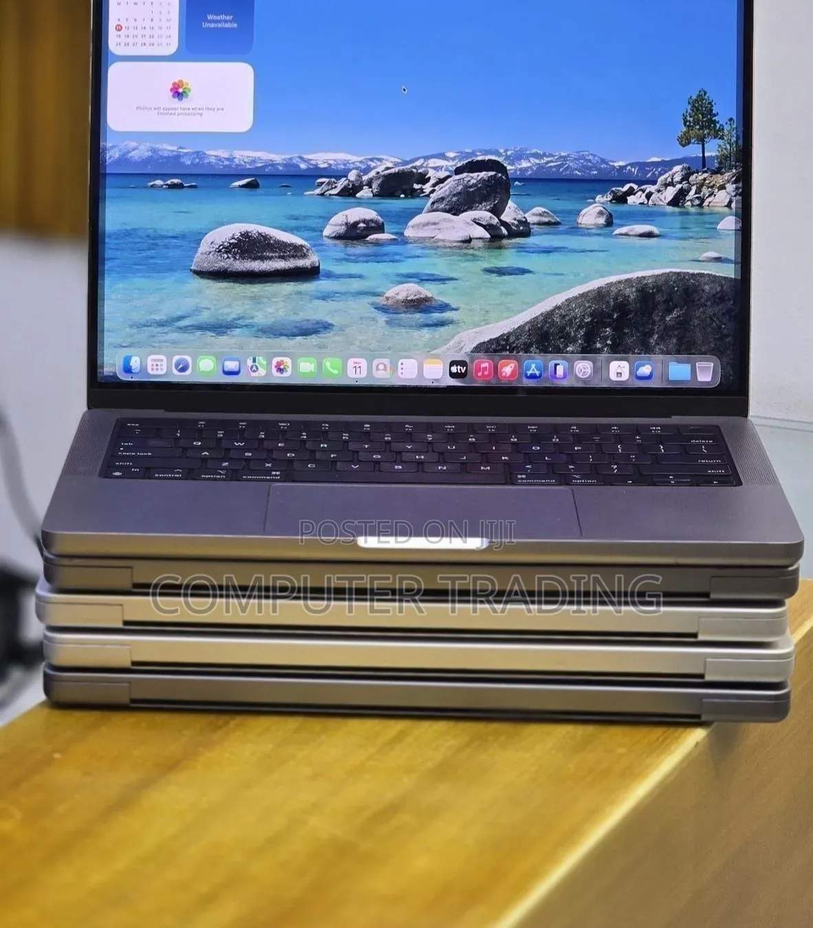 New Laptop Apple MacBook Pro 2020 M1 16GB Intel Core i5 SSD 512GB