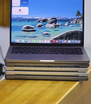 New Laptop Apple MacBook Pro 2020 M1 16GB Intel Core i5 SSD 512GB