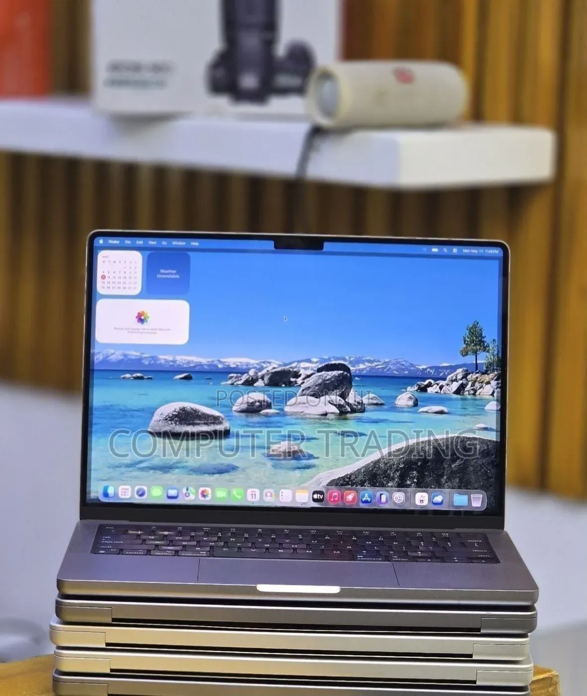 New Laptop Apple MacBook Pro 2020 M1 16GB Intel Core i5 SSD 512GB