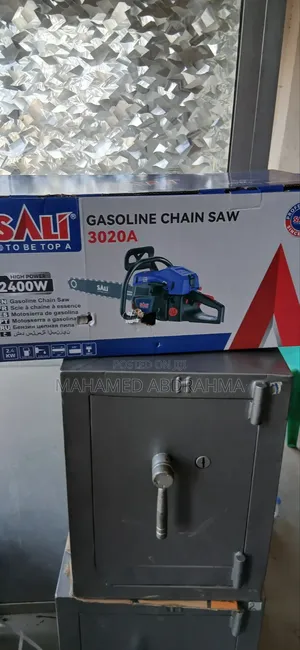 Sali Gasoline Chain Saw