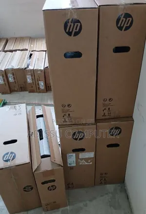 New HP 200 G4 22 All-in-One 16GB Intel Core i7 SSD 256GB