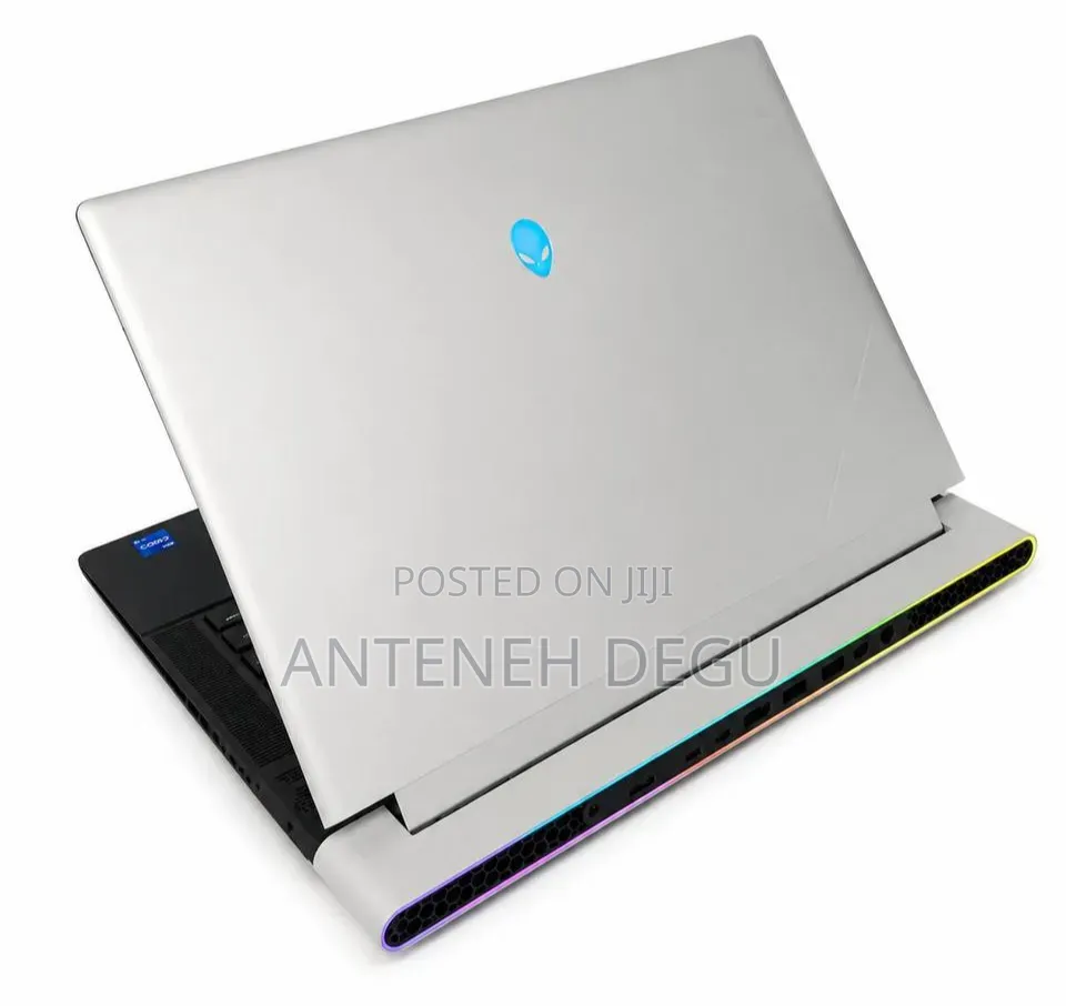 New Laptop Alienware X16 r1 32GB Intel Core i9 SSD 1T