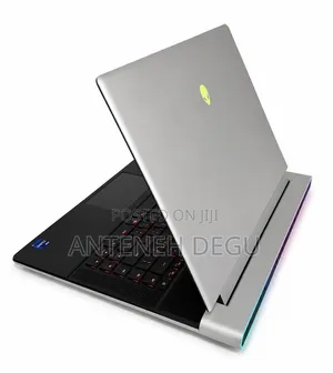 New Laptop Alienware X16 r1 32GB Intel Core i9 SSD 1T