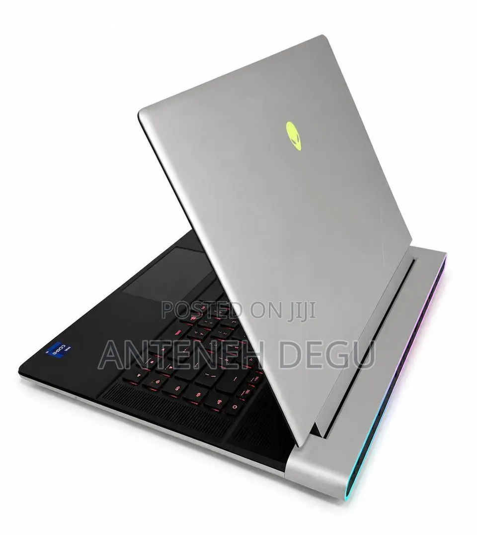 New Laptop Alienware X16 r1 32GB Intel Core i9 SSD 1T