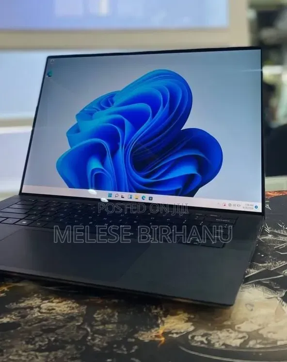 New Laptop Dell Precision 15 3541 16GB Intel Core i7 SSD 512GB