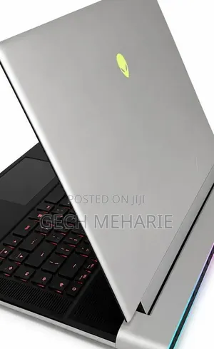 New Laptop Alienware X16 r1 32GB Intel Core i9 SSD 1T