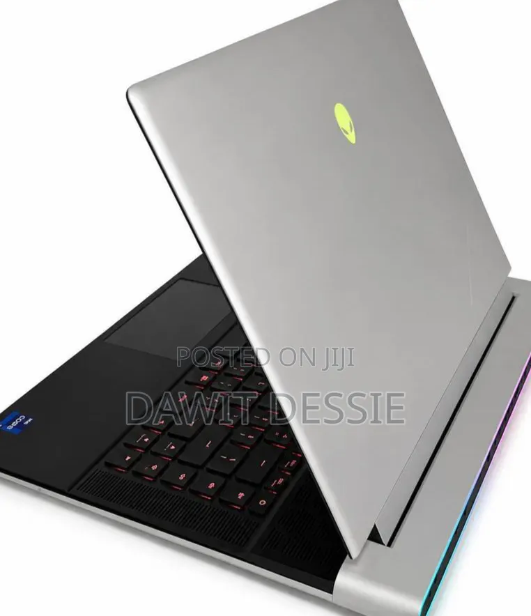 New Laptop Alienware X16 32GB Intel Core i9 SSD 1T