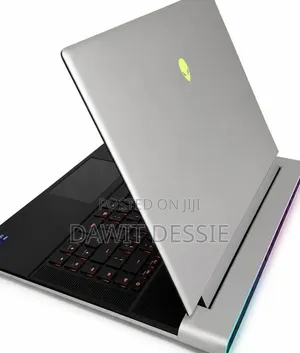 New Laptop Alienware X16 32GB Intel Core i9 SSD 1T