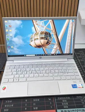 New Laptop HP Pavilion 13 8GB Intel Core i5 SSD 512GB