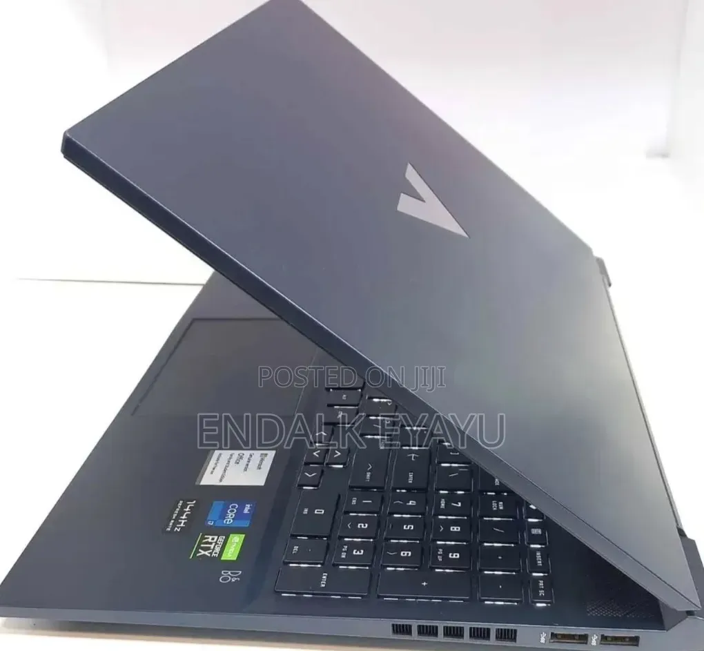 New Laptop HP Victus 15 24GB Intel Core i7 SSD 512GB