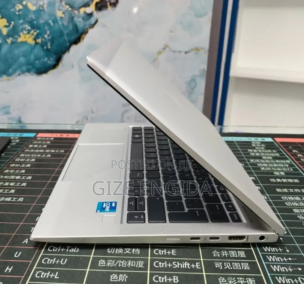 New Laptop HP EliteBook 830 G8 16GB Intel Core i5 SSD 512GB