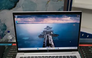 New Laptop HP EliteBook 830 G8 16GB Intel Core i5 SSD 512GB