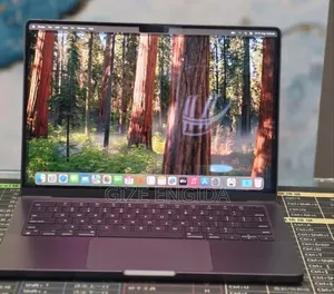 New Laptop Apple MacBook Pro 2024 M4 16GB Apple M4 Pro SSD 512GB
