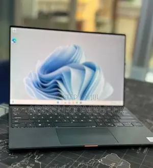 New Laptop Dell XPS 13 8GB Intel Core i5 SSD 512GB