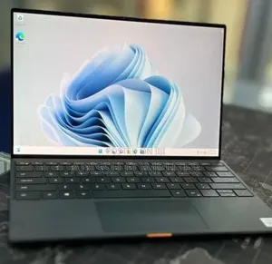 New Laptop Dell XPS 13 8GB Intel Core i5 SSD 512GB