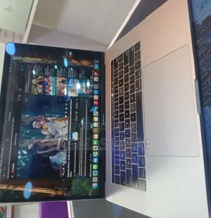 New Laptop Apple MacBook Pro 2019 16GB Intel Core i9 SSD 512GB