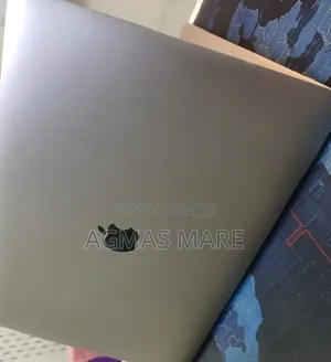New Laptop Apple MacBook Pro 2019 16GB Intel Core i9 SSD 512GB