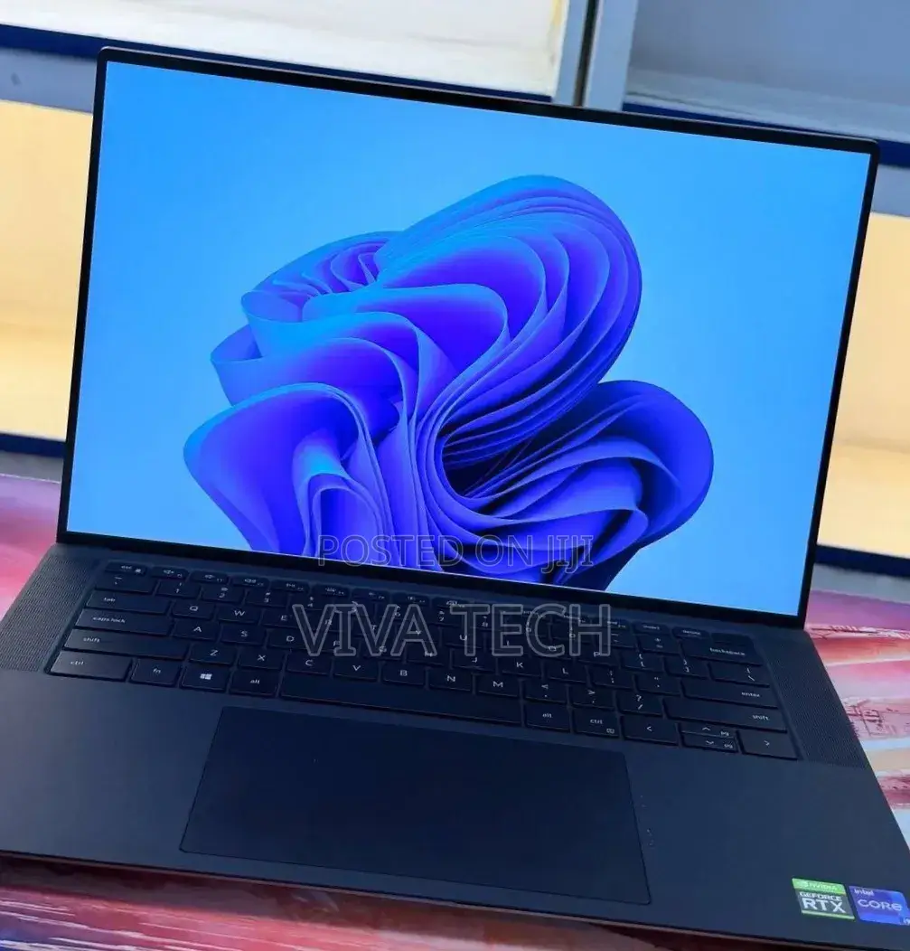 New Laptop Dell Precision 5560 16GB Intel Core i9 SSD 512GB