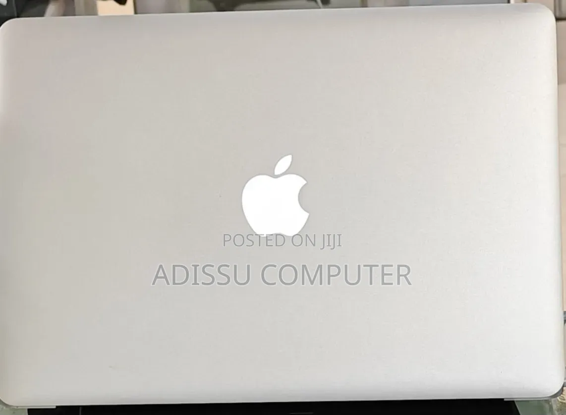 New Laptop Apple MacBook Pro 2017 8GB Intel Core i7 SSD 128GB