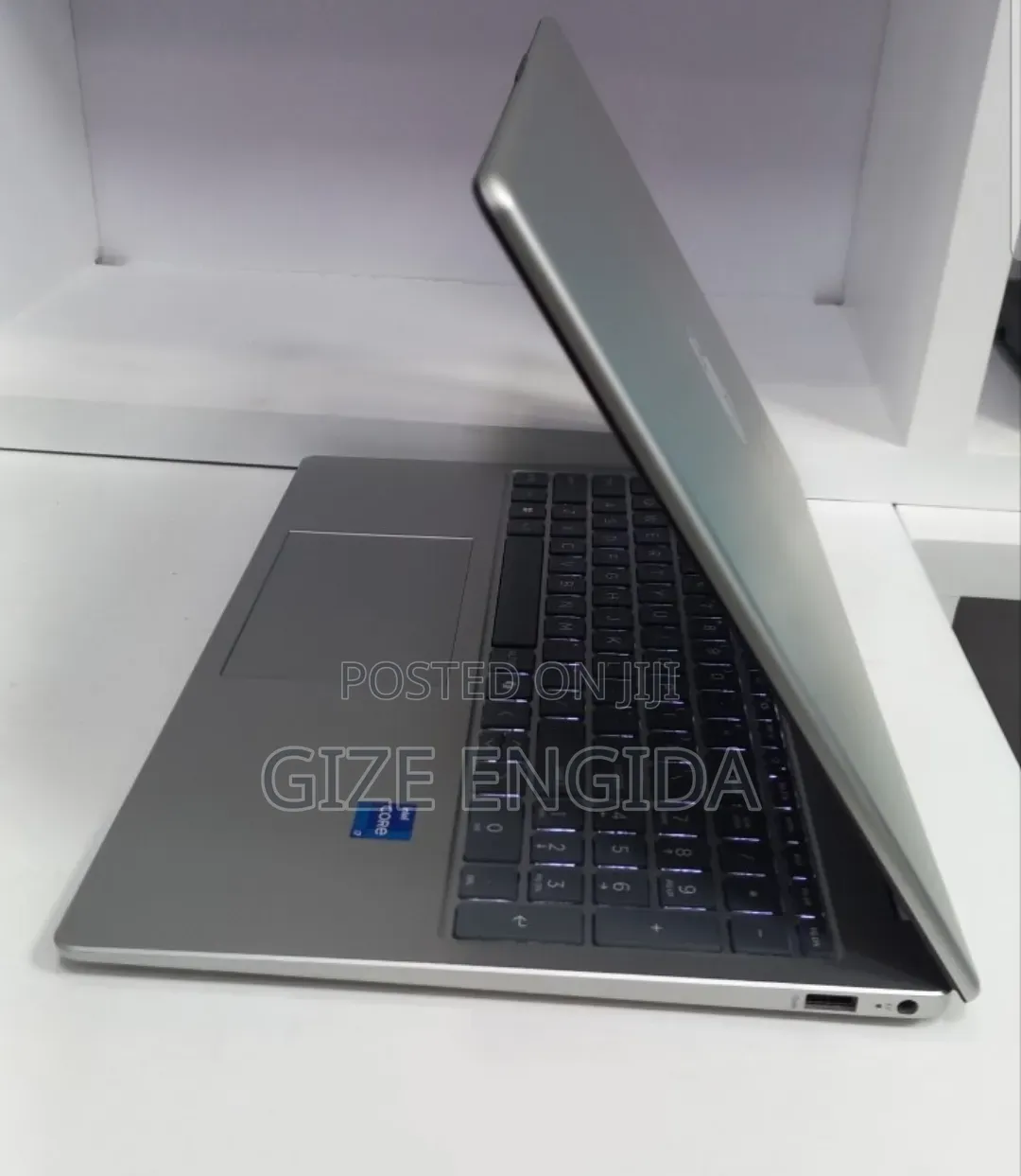 New Laptop HP Stream Notebook 16GB Intel Core i7 SSD 512GB
