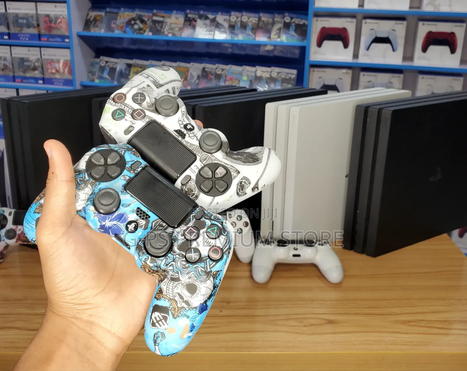 ልዩ የአዲስ ዓመት ቅናሽ | PlayStation 4 Pro | 1 Original Joystick + 5 Games