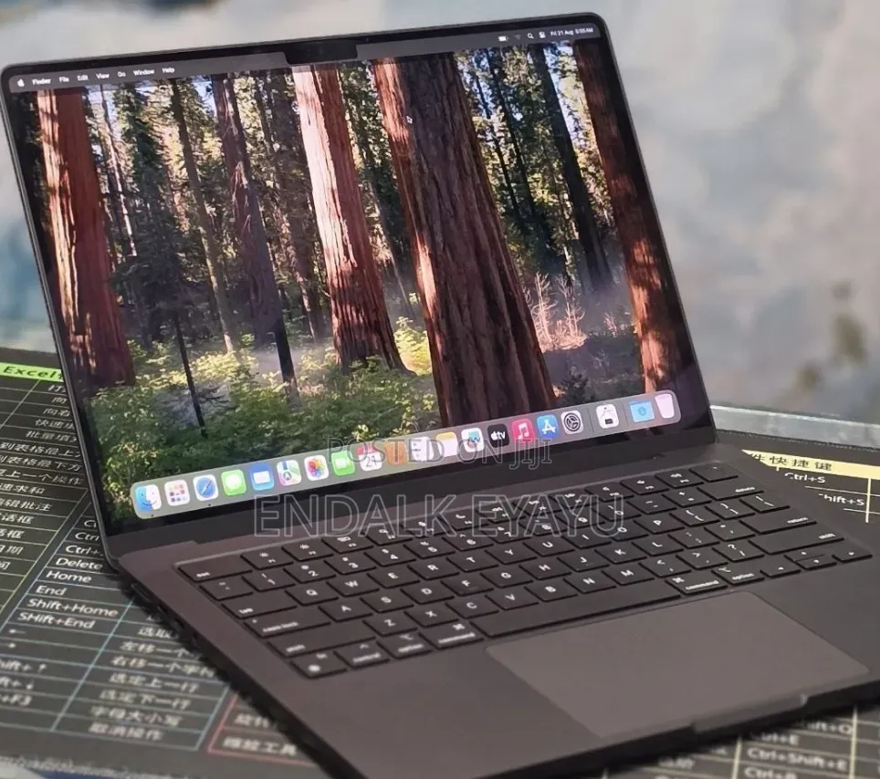 New Laptop Apple MacBook Pro 2024 M4 16GB Apple M4 Pro SSD 512GB