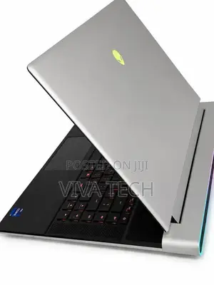 New Laptop Alienware X16 r1 16GB Intel Core i9 SSD 1T