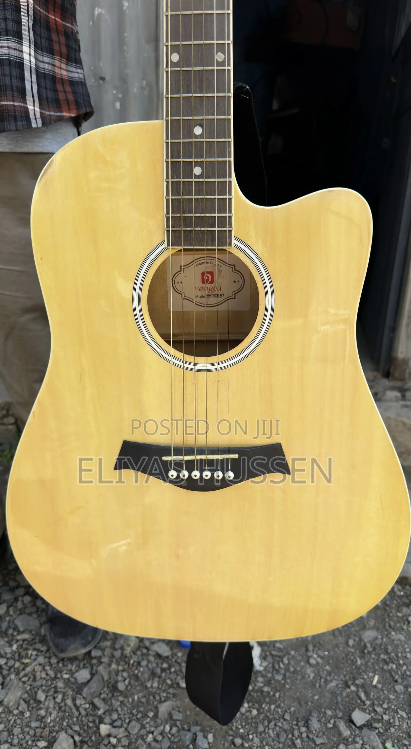 Vangoa Semi Acoistic Guitar