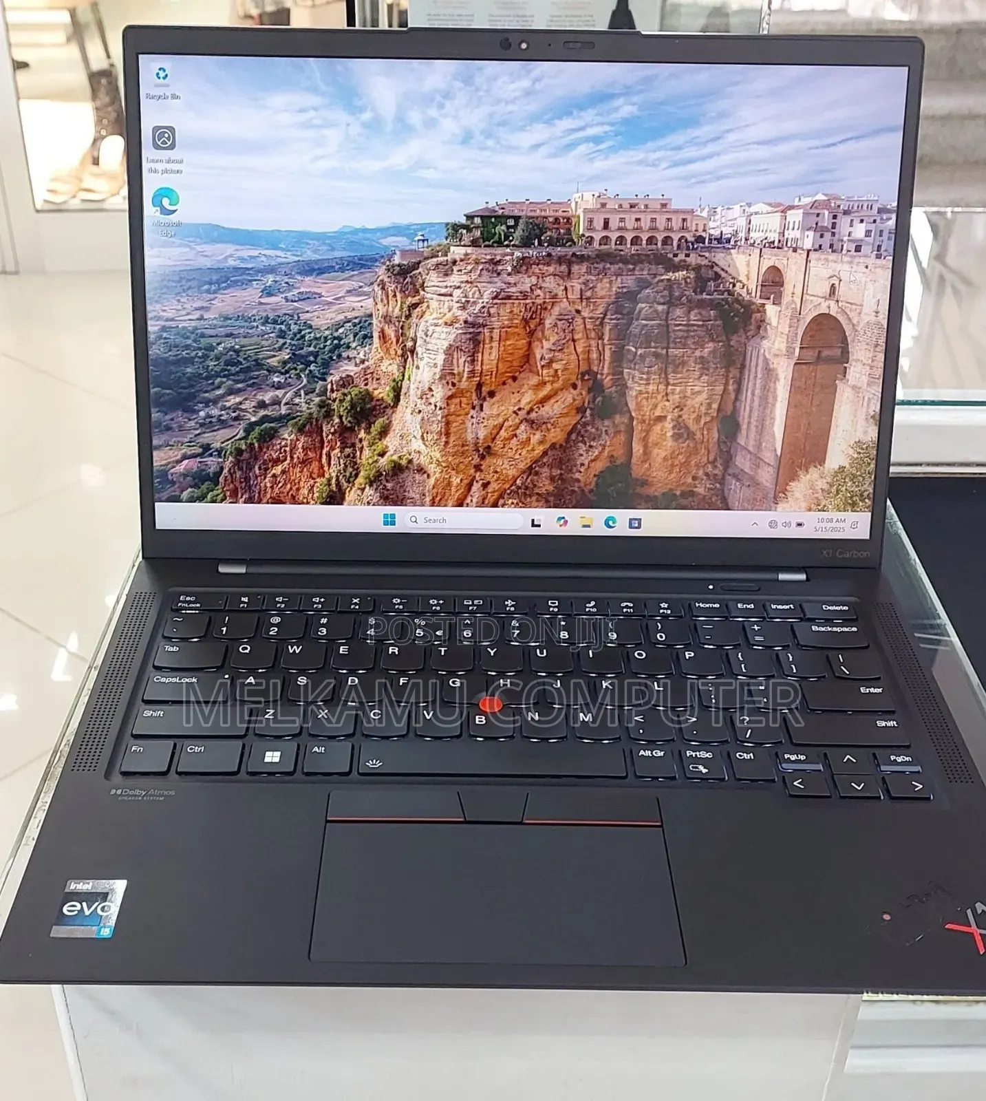 New Laptop Lenovo ThinkPad X1 Carbon 16GB Intel Core i5 SSD 512GB