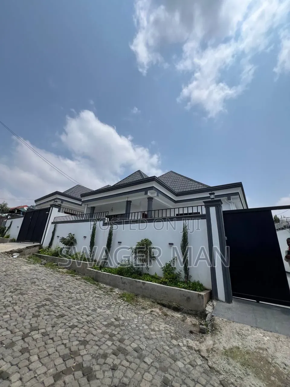 Furnished 6bdrm Villa in Figa Gebriel, Yeka for sale
