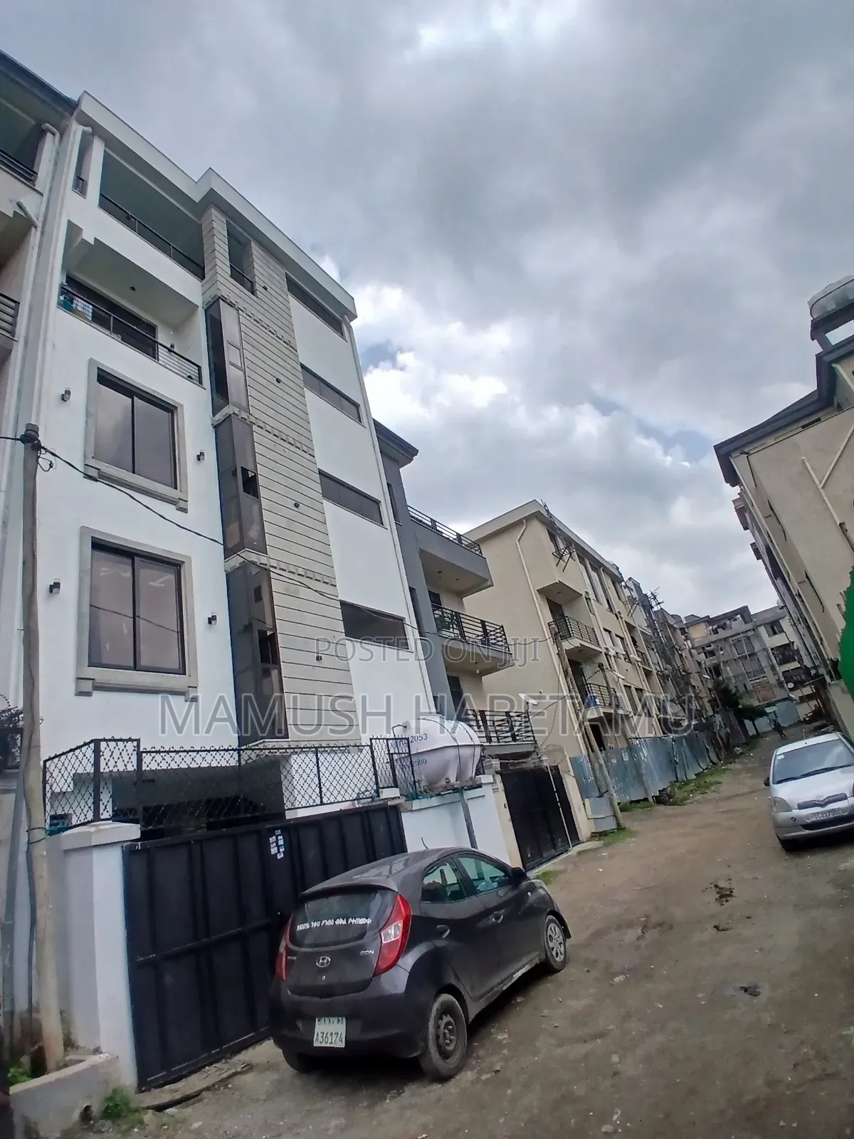 Furnished 12bdrm House in 72ማህበር G+4, Nifas Silk-Lafto for sale